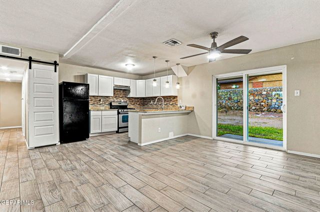 11524 MEADOWBROOK Drive, El Paso, TX 79936