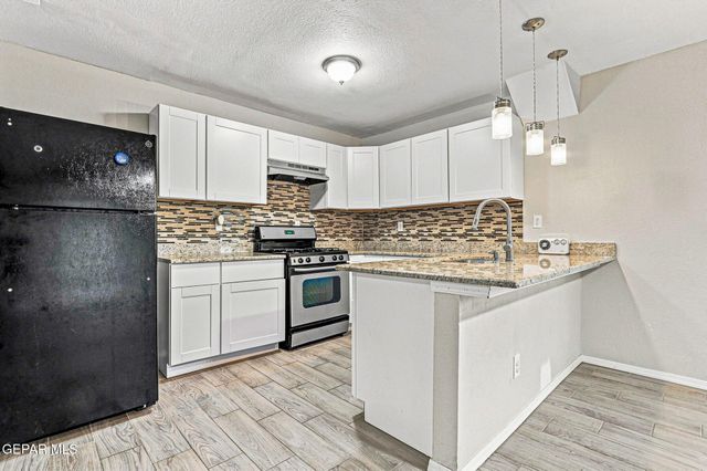 11524 MEADOWBROOK Drive, El Paso, TX 79936