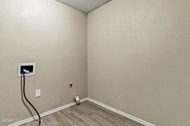11524 MEADOWBROOK Drive, El Paso, TX 79936