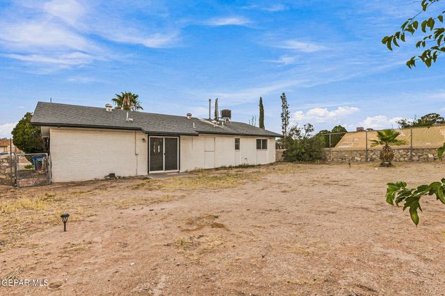 11524 MEADOWBROOK Drive, El Paso, TX 79936