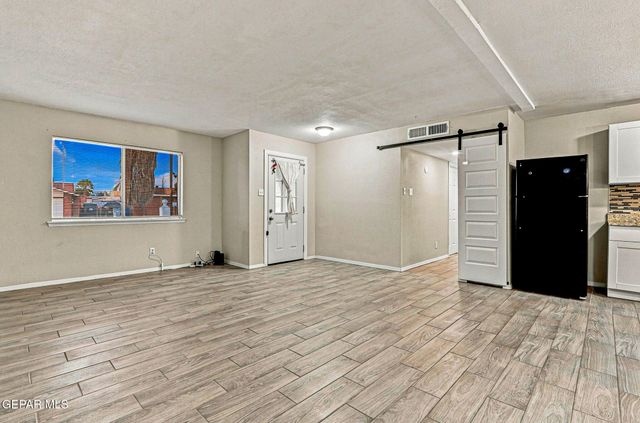 11524 MEADOWBROOK Drive, El Paso, TX 79936