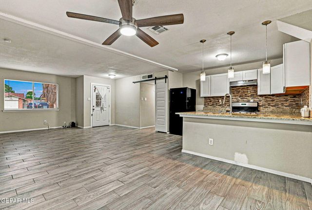11524 MEADOWBROOK Drive, El Paso, TX 79936