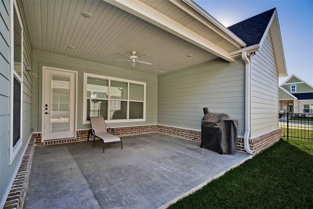 6724 Garden Trail Avenue, Springdale, AR 72762