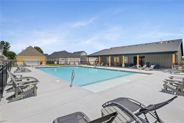 6724 Garden Trail Avenue, Springdale, AR 72762