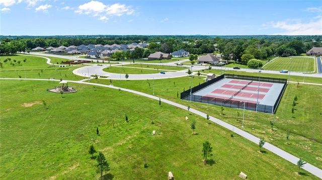 6724 Garden Trail Avenue, Springdale, AR 72762