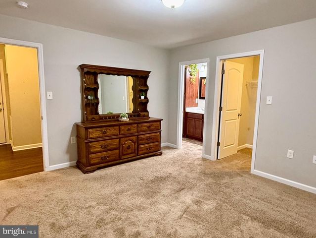206 BRANT LN N, Martinsburg, WV 25403
