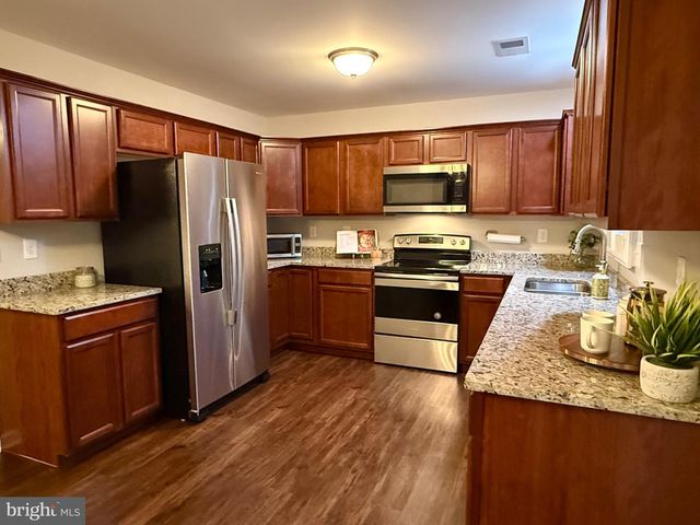 206 BRANT LN N, Martinsburg, WV 25403
