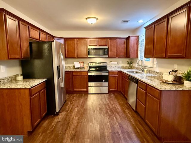 206 BRANT LN N, Martinsburg, WV 25403