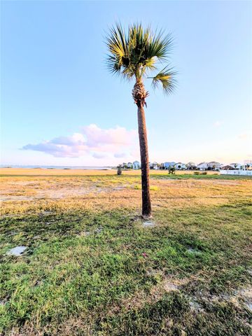 TBD Lot 28 Tiki Drive, Tiki Island, TX 77554