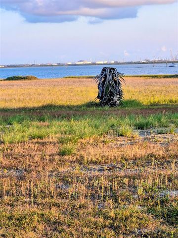 TBD Lot 28 Tiki Drive, Tiki Island, TX 77554