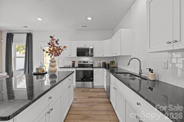 4611 Green Drake Drive, Charlotte, NC 28269