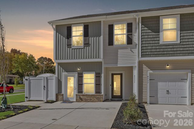 4611 Green Drake Drive, Charlotte, NC 28269