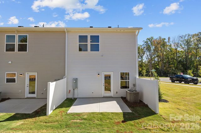 4611 Green Drake Drive, Charlotte, NC 28269