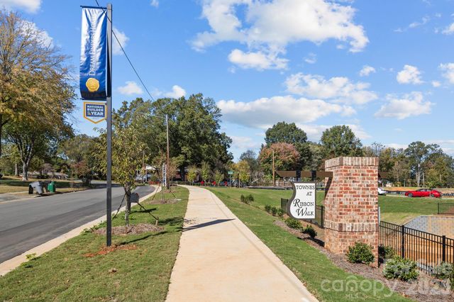 4611 Green Drake Drive, Charlotte, NC 28269