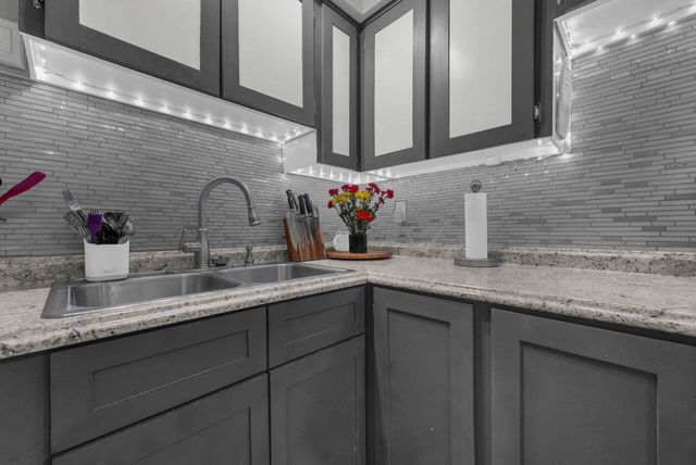 2292 Laurelwood Drive, 2292L, Columbus, OH 43229