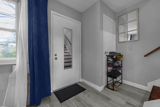 2292 Laurelwood Drive, 2292L, Columbus, OH 43229