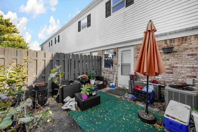 2292 Laurelwood Drive, 2292L, Columbus, OH 43229