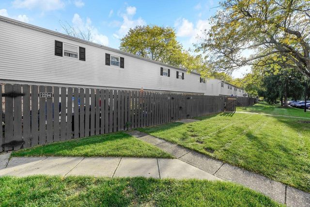 2292 Laurelwood Drive, 2292L, Columbus, OH 43229