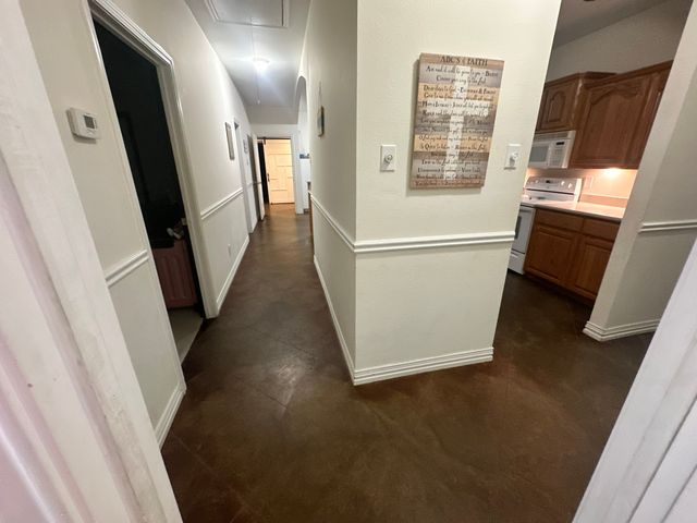 201 W Oak Street, Eustace, TX 75124