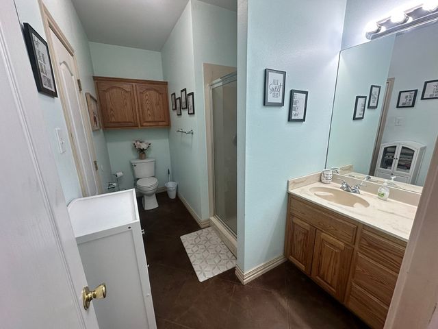 201 W Oak Street, Eustace, TX 75124