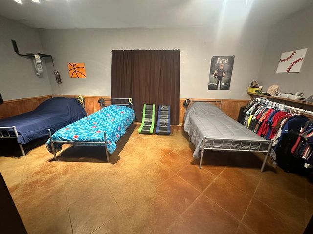 201 W Oak Street, Eustace, TX 75124