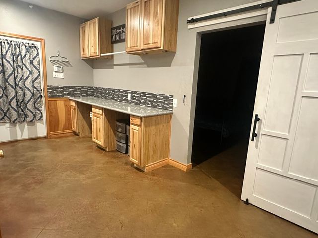 201 W Oak Street, Eustace, TX 75124