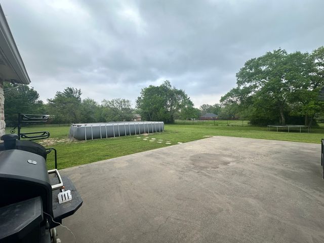 201 W Oak Street, Eustace, TX 75124