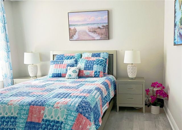 340 S Horse Creek DR 304, Naples, FL 34110