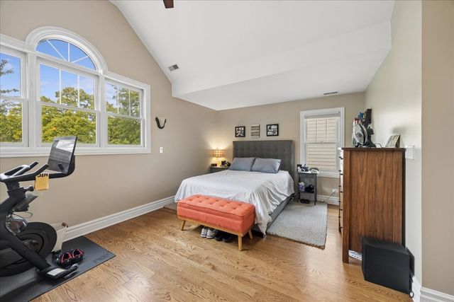 938 Mapleton Avenue, Oak Park, IL 60302