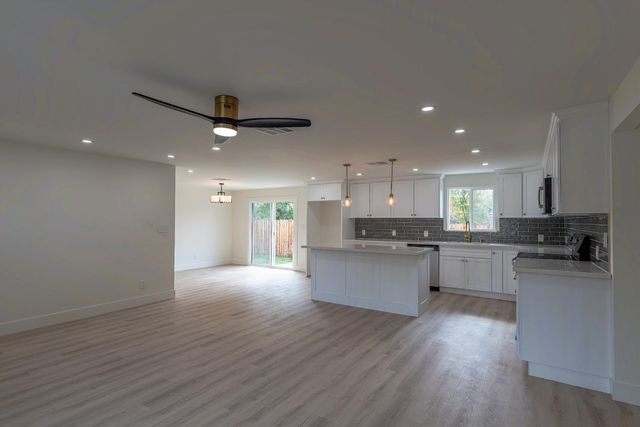 6838 Grant Ave, Carmichael, CA 95608