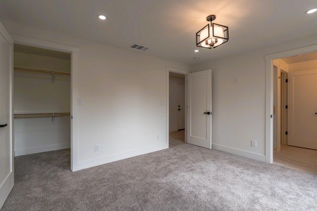 6838 Grant Ave, Carmichael, CA 95608