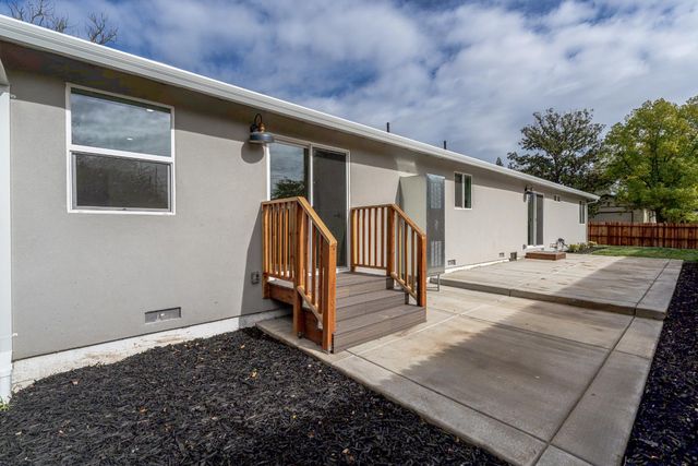 6838 Grant Ave, Carmichael, CA 95608