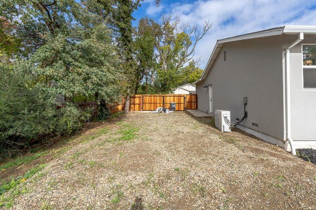 6838 Grant Ave, Carmichael, CA 95608