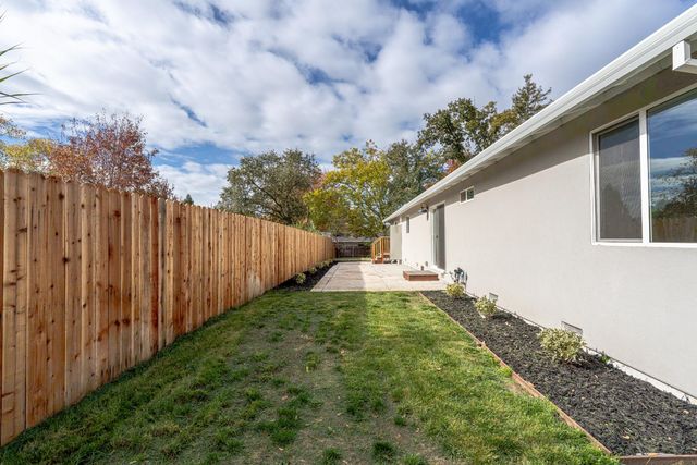 6838 Grant Ave, Carmichael, CA 95608