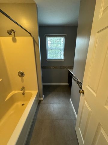 60 Lilac Circle 60, Marlborough, MA 01752