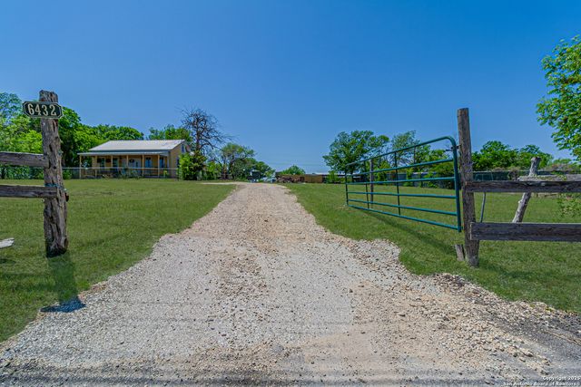 6432 FM725, New Braunfels, TX 78130