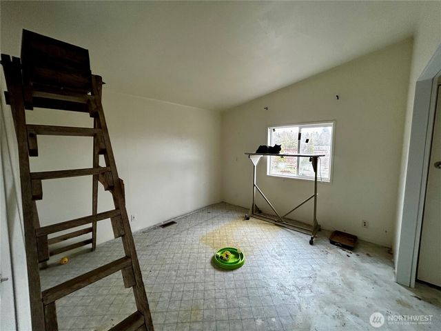 190 Village Lane, Sequim, WA 98382