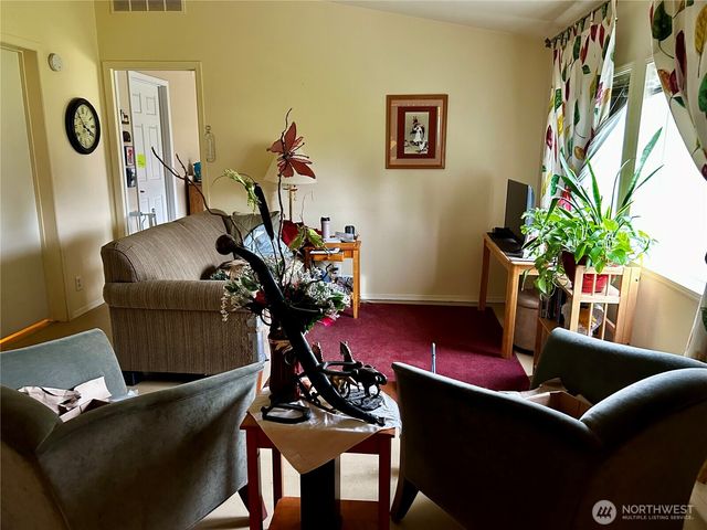 190 Village Lane, Sequim, WA 98382