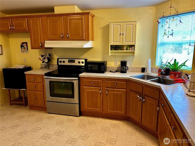 190 Village Lane, Sequim, WA 98382