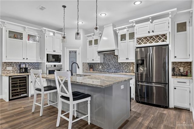 1800 Ozark Avenue, Mcallen, TX 78504
