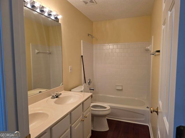 4314 Shillham Court, Cumming, GA 30040