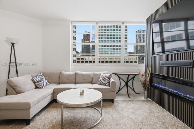 801 Brickell Bay Drive 764, Miami, FL 33131