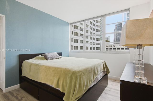 801 Brickell Bay Drive 764, Miami, FL 33131