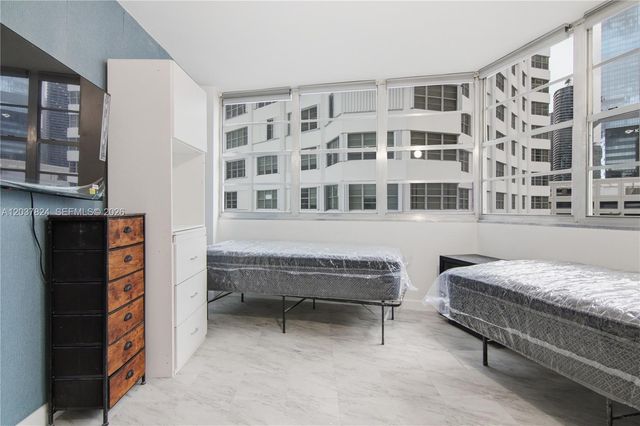 801 Brickell Bay Drive 764, Miami, FL 33131