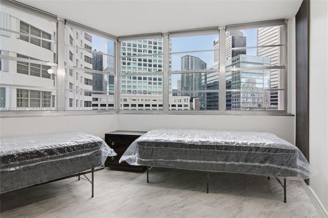 801 Brickell Bay Drive 764, Miami, FL 33131