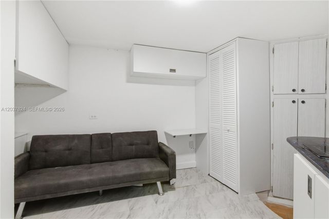 801 Brickell Bay Drive 764, Miami, FL 33131