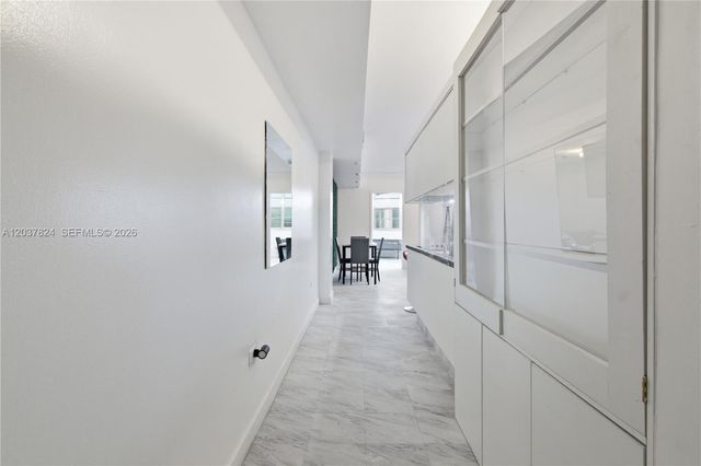 801 Brickell Bay Drive 764, Miami, FL 33131