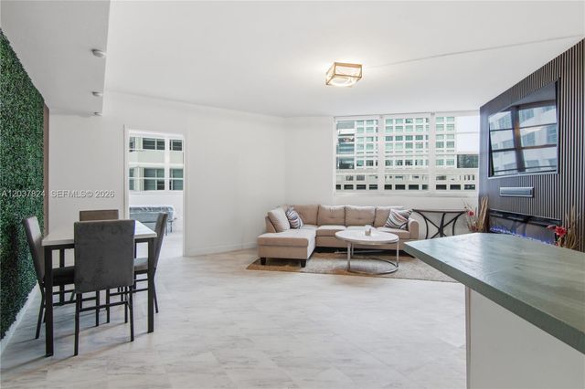 801 Brickell Bay Drive 764, Miami, FL 33131