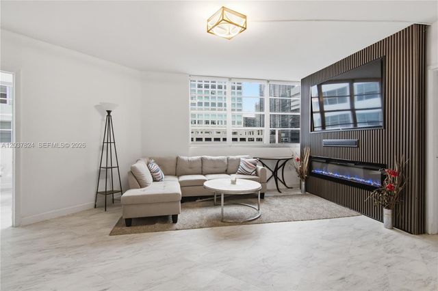 801 Brickell Bay Drive 764, Miami, FL 33131