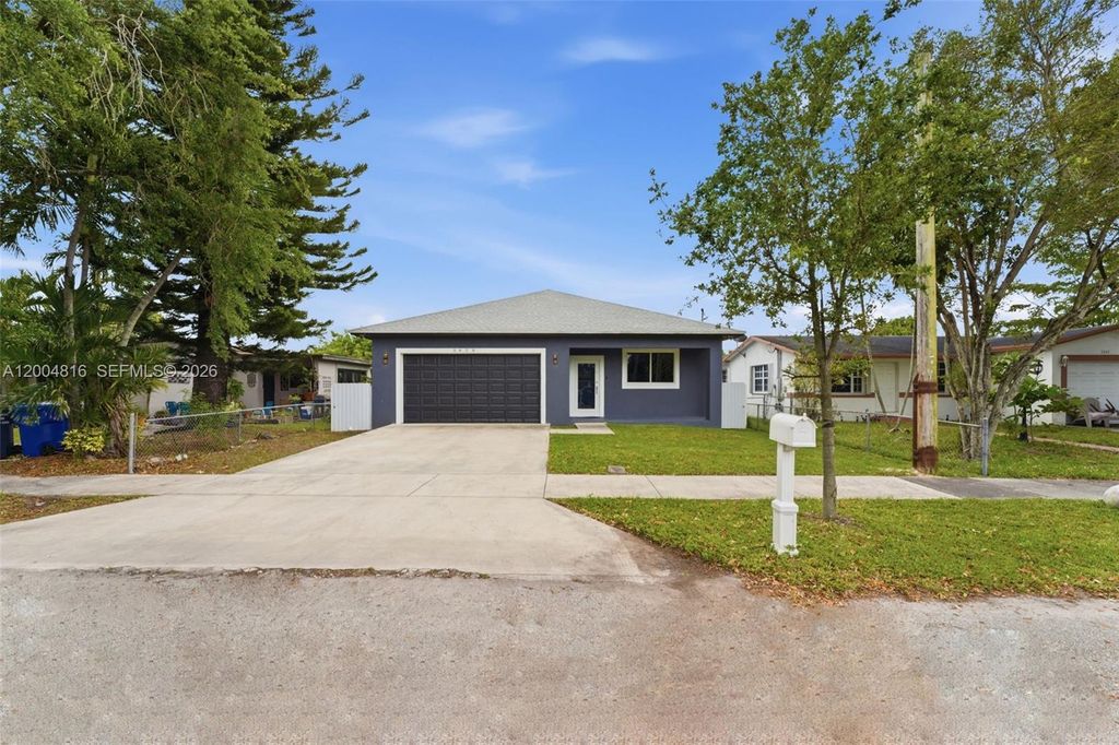 5628 Flagler Street, Hollywood, FL 33023